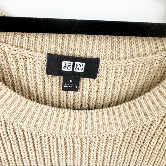 ✅UNIQLO Beige Sleeveless Sweater SIZE SMALL CREWNECK RIBBED - Picture 5 of 5